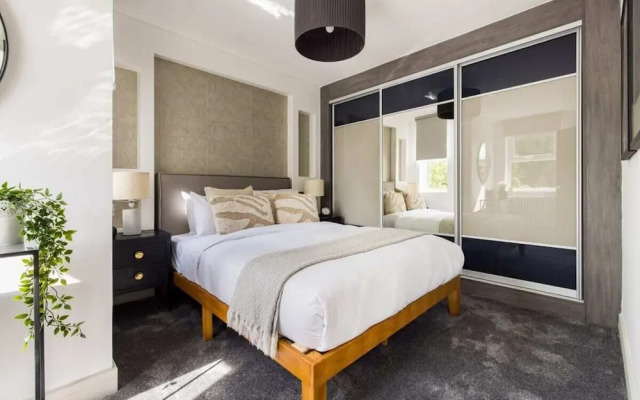 The Battersea Flat - Exquisite 2bdr Flat With Terrace