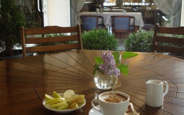Kapri Hotel