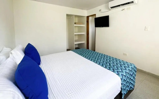 Hotel On Vacation Blue Reef
