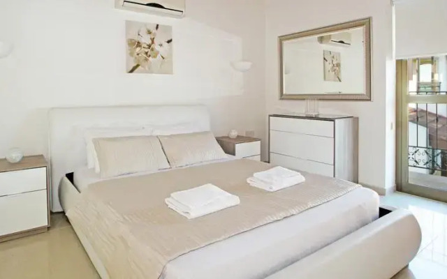 Villa Bridgit