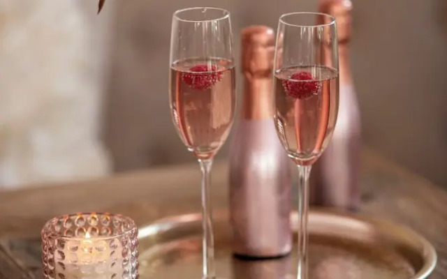 Zenzez Hotel & Lounge