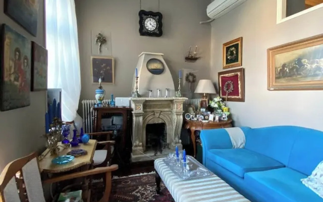 Seaside Neoclassical Property in Vaporia Ermoupoli