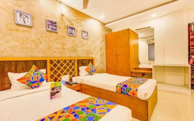 OYO 7529 Mayuri Residency