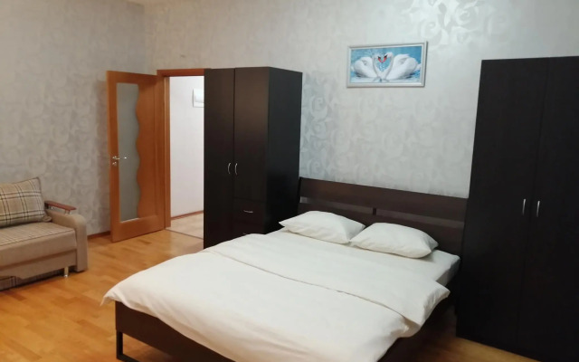 Апартаменты на улице Адоратского 1