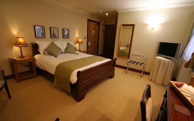 Three Horseshoes Country Inn and Spa