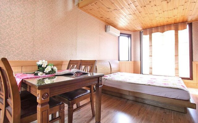 Ganghwa Sinsungi Pension