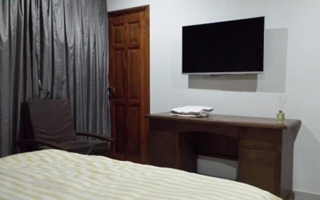 Ponderosa Travel Lodge