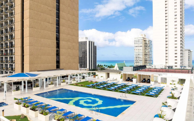 Hilton Waikiki Beach Resort & Spa