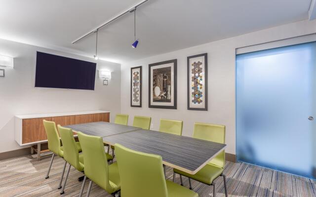 Holiday Inn Express Ramsey-Mahwah by IHG