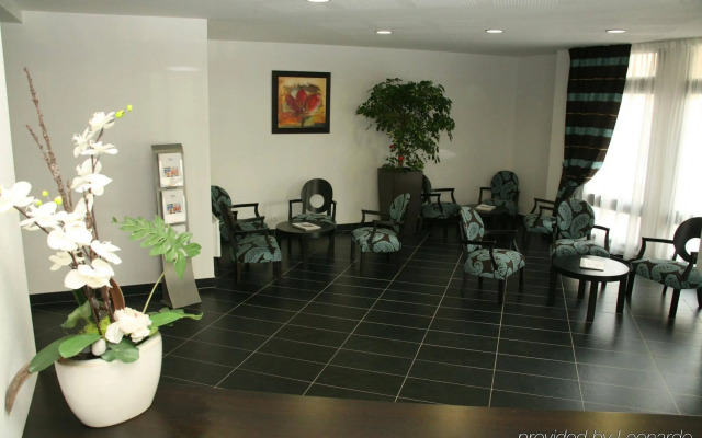 Nemea Appart Hotel Home Suite Nancy Centre
