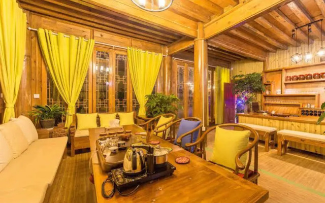 Lijiang Lake House