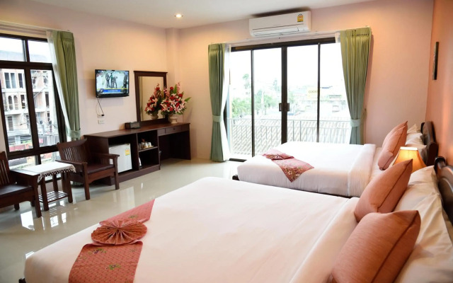 Sripet Hotel