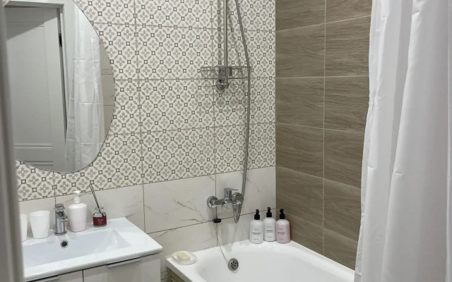 Апартаменты на улице Комиссара Габишева 16