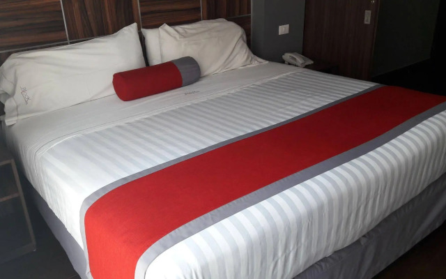 Hotel Block Suites