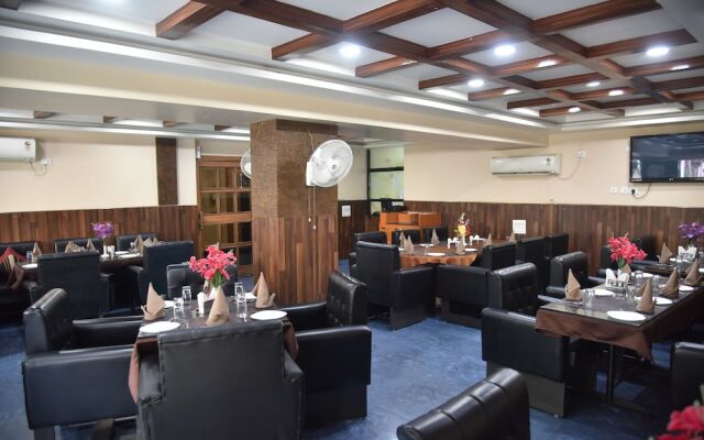 Hotel Rajhans International