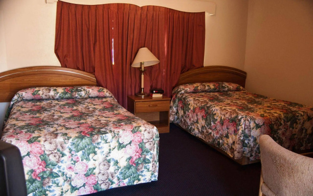 Nob Hill Lodge