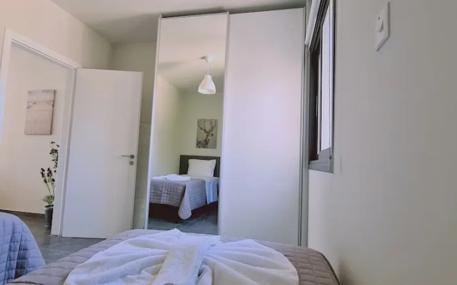 Nissi Twins Apartments by STAY BnB