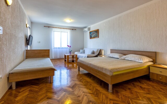 Apartments Arsen