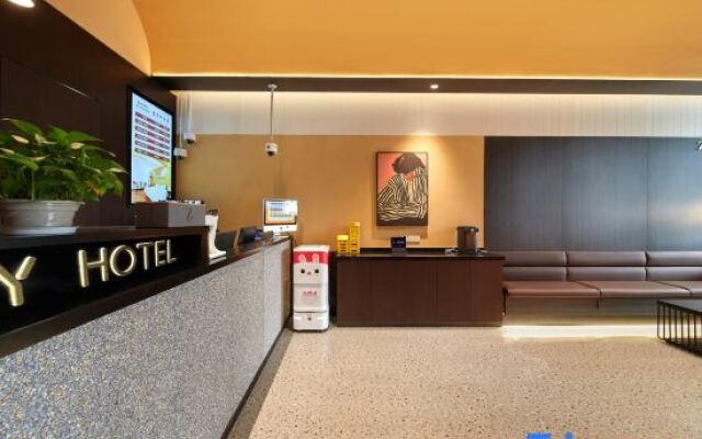Zsmart Smart Hotel (Shanghai Jinhui Longhu Tianjie Branch)