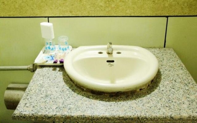 Juxian Business Hotel