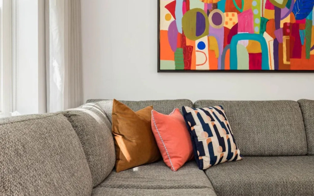 London Is Yours  2 Bedroom in Kensington