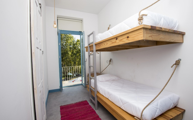 Des Arts- Guesthouse - Hostel