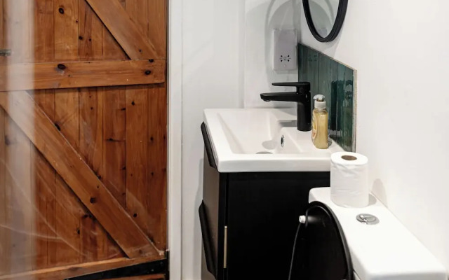 Stunning 2BD in the Heart of Malmesbury