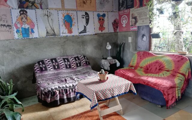 Tribuhaus Backpackers Inn