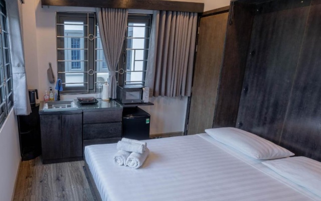 Brand New Cozy Home in D1 wBalcony – Guest Rooms – Ho Chi Minh City