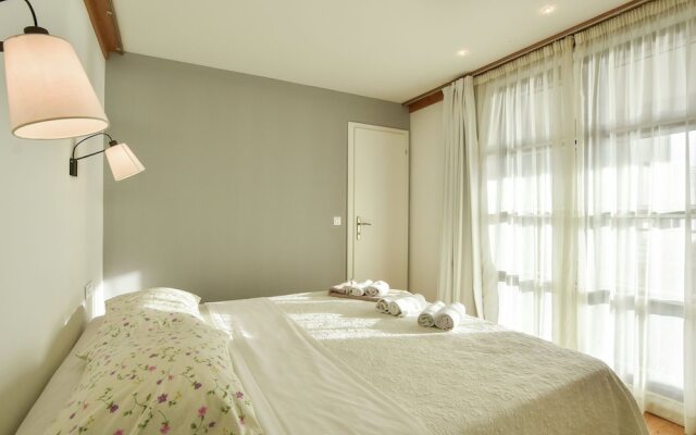 Swanky Villa in Makarska With Sauna, Jacuzzi & Mountain Views