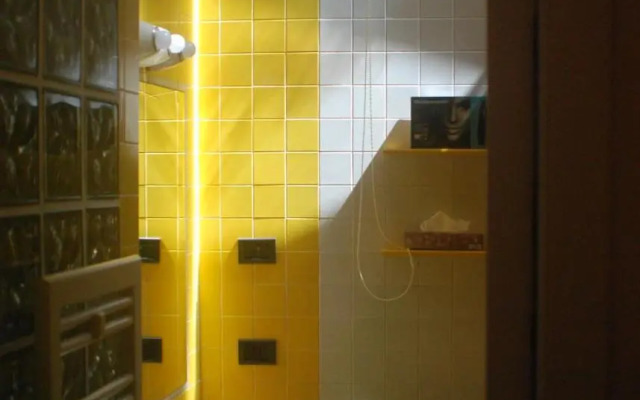 Interno 4
