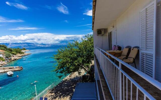 Sea View - 7 m From Beach - A1