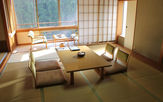 Sansuikan Kawayu Midoriya