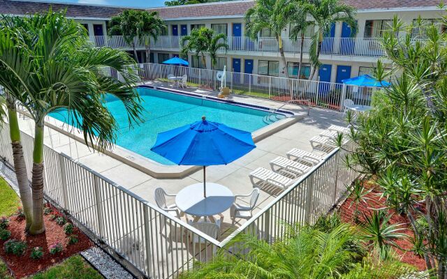 Motel 6 Dania Beach