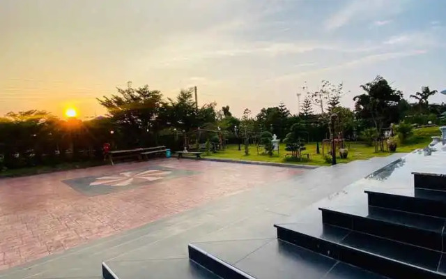 arunsakhon luxury condo