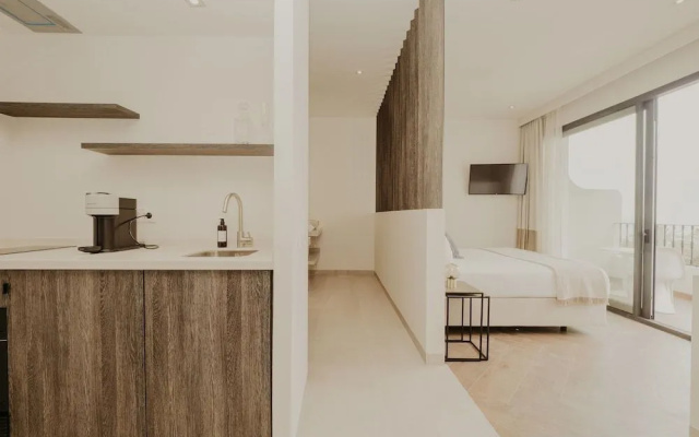 Comfy Studios Hotel