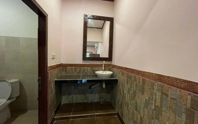 Aura Bungalow