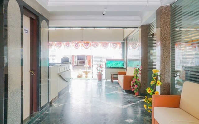 OYO 15223 Hotel Eshosans Palace