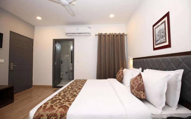 Click Hotel Transport Nagar
