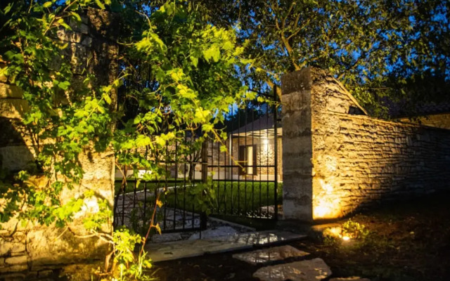 The Poolside Stone House in Bale