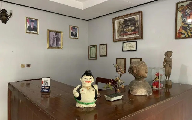 Hotel Merak Indah By Zuzu