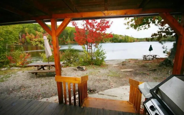 Spectacle Lake Lodge