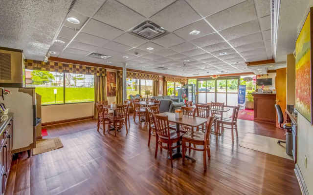 Econo Lodge Mt Laurel