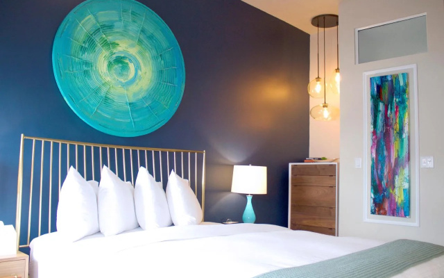 The Box House Hotel