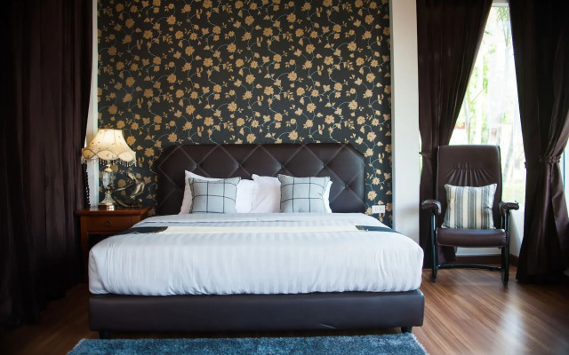 Bluemoon Riverside Resort