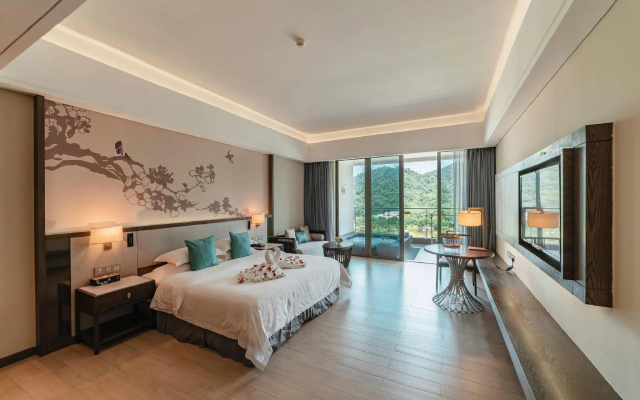 Biquan Kongzhong Hot Spring Hotel