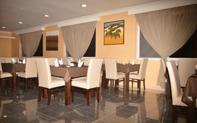 Hotel Imperio Bissau