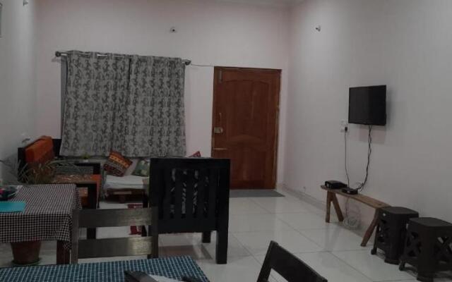 Snow Pine Holiday Home...Virajpet