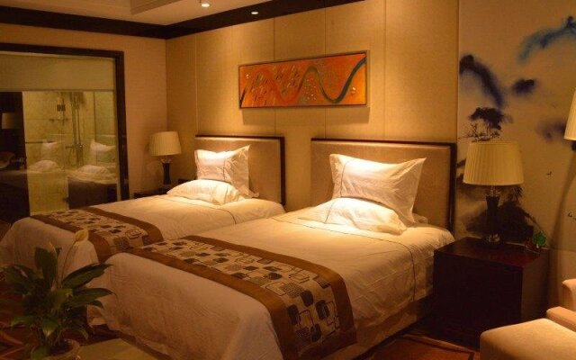 Huang He  International   Hotel