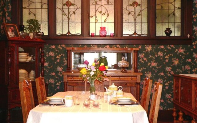 Queens Landing Guest House